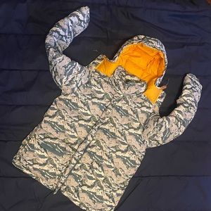 North face woman’s Liberty Serra down jacket L